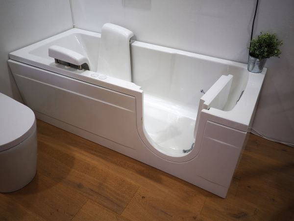 Cost of Walk In Tub Repair in Largo