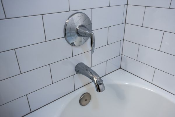 Cost of Tub Spout Replacement in Largo