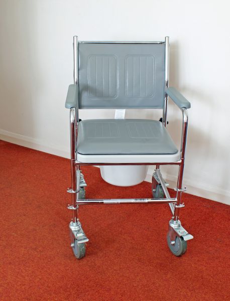 Cost of Commode Replacement in Largo